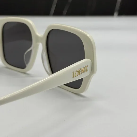 NEW LOEWE LW40134U 25A, SQUAREOVERSIZED WHIYE GRAY WOMEN  display picture 2
